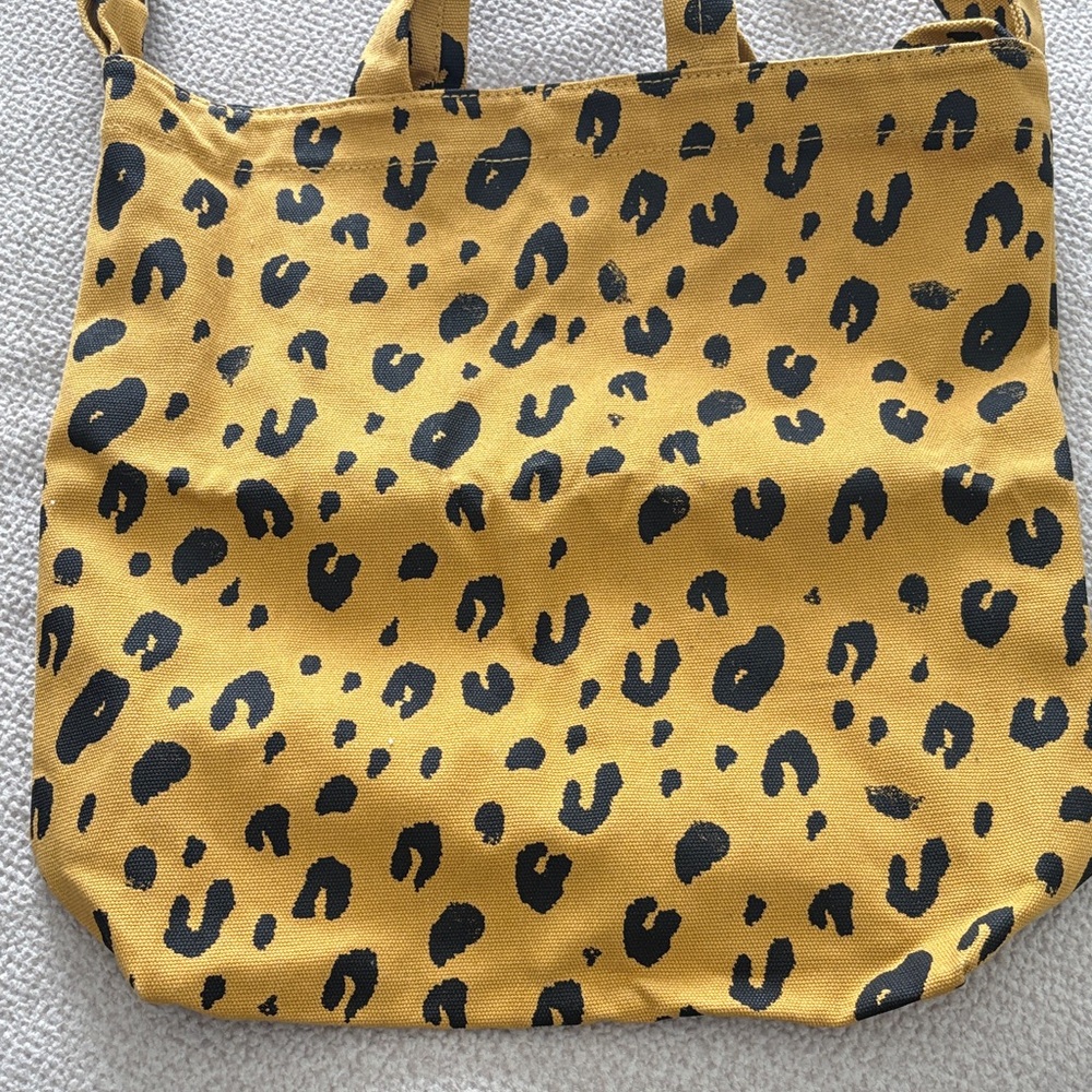 BAGGU Canvas Duck Bag- Cheetah / Leopard Print Tote Bag - Yellow and Black - Picture 7 of 12